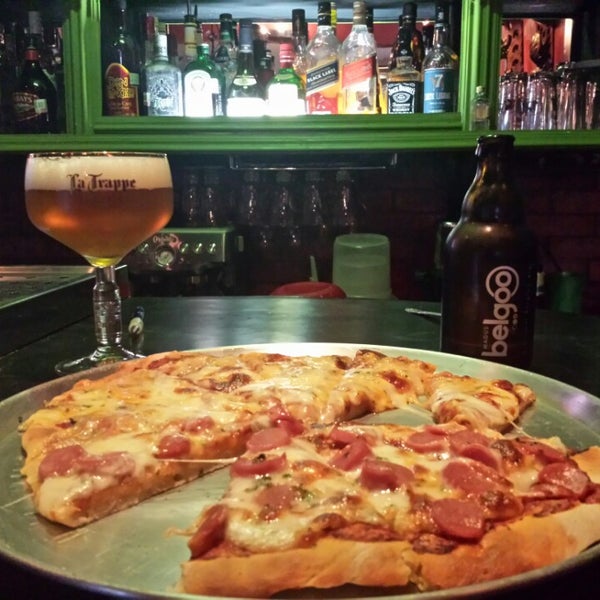 Las Pizzas Artesanales a la Leña se comen con Cerveza!!!