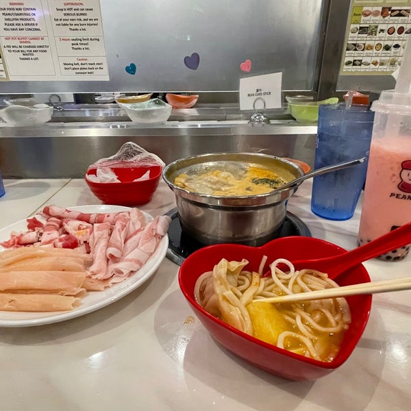 U & Me Hot Pot Restaurante chino