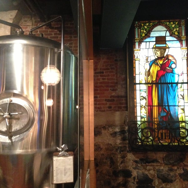 Photo taken at John Harvard&#39;s Brewery &amp; Ale House by Evan K. on 5/9/2013