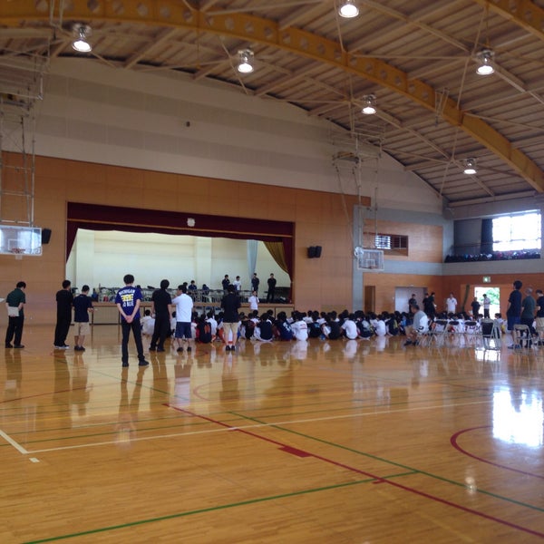 Photos At 横浜市立十日市場中学校 緑区 緑区十日市場町1501 42