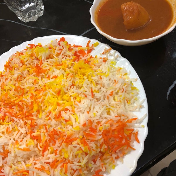 صور من مطعم ليالي الهند