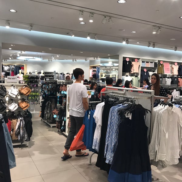 H&m at mid valley sale