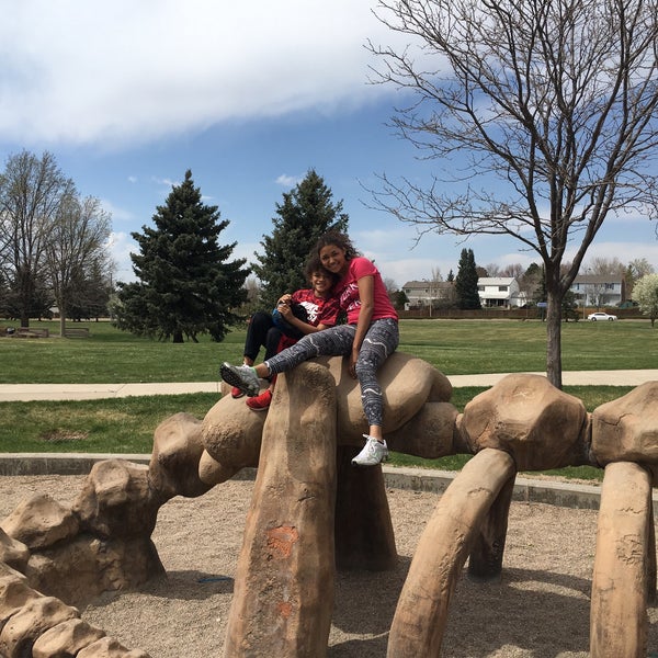 Rocky Ridge Park - Park in Denver