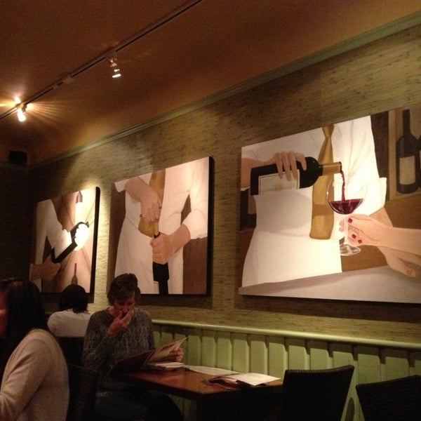4/9/2013にAlicea E.がCin-Cin Wine Barで撮った写真