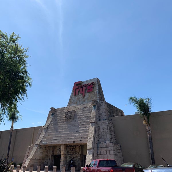 Fry's Electronics (Now Closed) North San Jose San Jose, CA