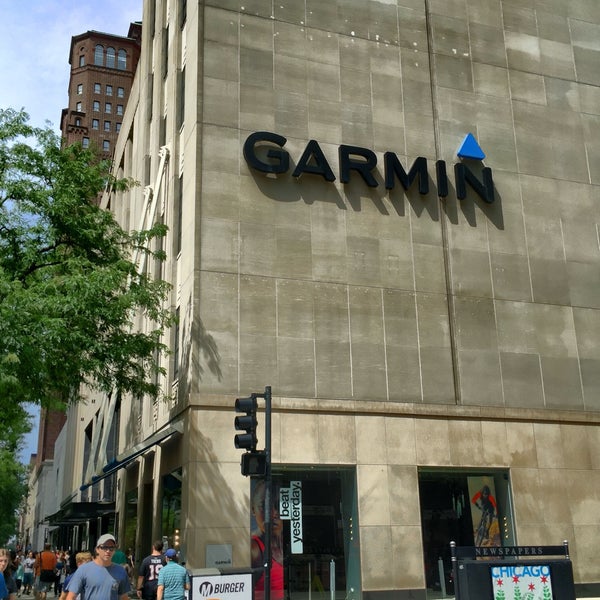 Снимок сделан в The Garmin Store пользователем David B. 7/17/2016