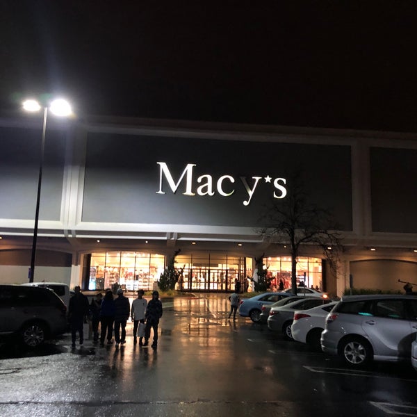 Macy's (Now Closed) Department Store in Eastridge Mall