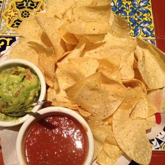 Photo taken at Chili&#39;s Grill &amp; Bar by Marquez on 9/29/2012