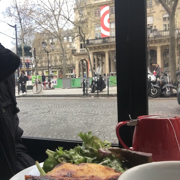 4/12/2016 tarihinde Kemal R.ziyaretçi tarafından La Brasserie du Louvre'de çekilen fotoğraf