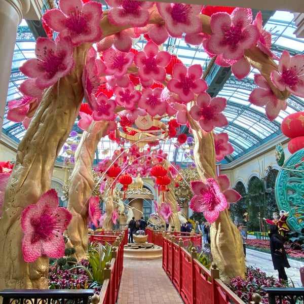 Photo taken at Bellagio Conservatory &amp; Botanical Gardens by Laila H. on 1/21/2020