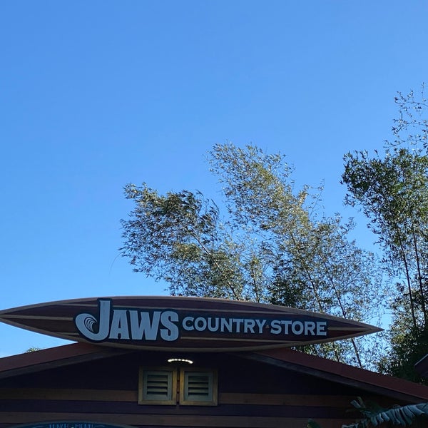 2/19/2020 tarihinde Laila H.ziyaretçi tarafından Jaws Country Store'de çekilen fotoğraf