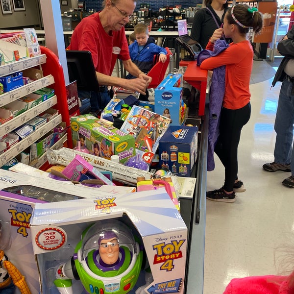 Target Saint Louis'te Hipermarket