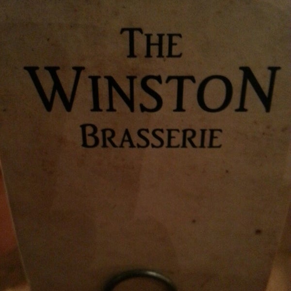 Foto tirada no(a) The Winston Brasserie por Burak em 5/7/2013