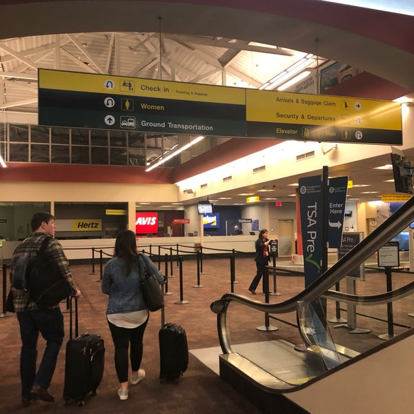 3/15/2019 tarihinde Eric N.ziyaretçi tarafından Westchester County Airport (HPN)'de çekilen fotoğraf