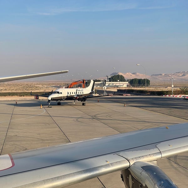 รูปภาพถ่ายที่ Al Ahsa International Airport โดย Faisal เมื่อ 1/10/2024