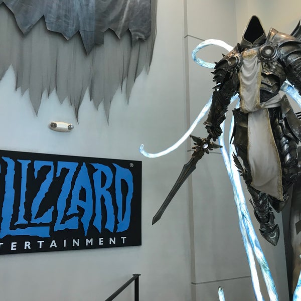 Photo du stand de Blizzard à la Gamescom 2015. - JudgeHype