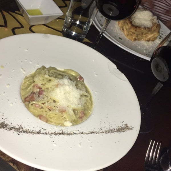 Das Foto wurde bei Giano Restaurant von Lisa J. am 9/3/2017 aufgenommen