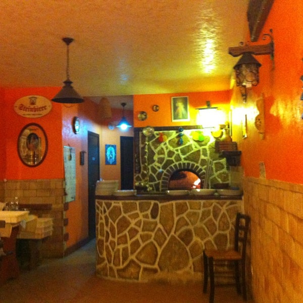 Crazy pub. Crazy daisy bar, москва. Бар койот нижний новгород. Крафтовые пабы спб. Crazy pub.