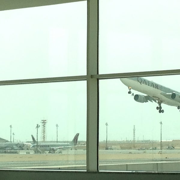 Foto scattata a Doha International Airport (DOH) مطار الدوحة الدولي da Captain P. il 4/23/2013