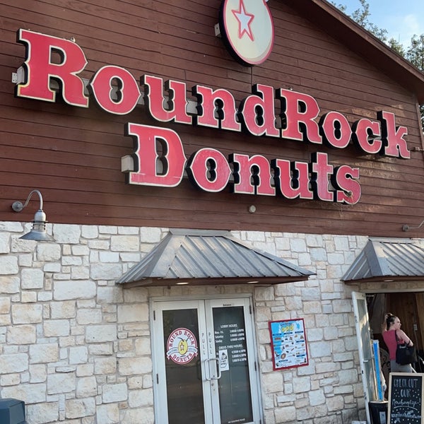 Photo taken at Round Rock Donuts by Carlos M. on 5/14/2021
