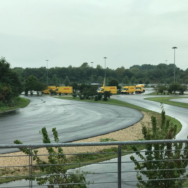 Das Foto wurde bei ADAC Fahrsicherheitszentrum Grevenbroich von Chris am 8/10/2017 aufgenommen