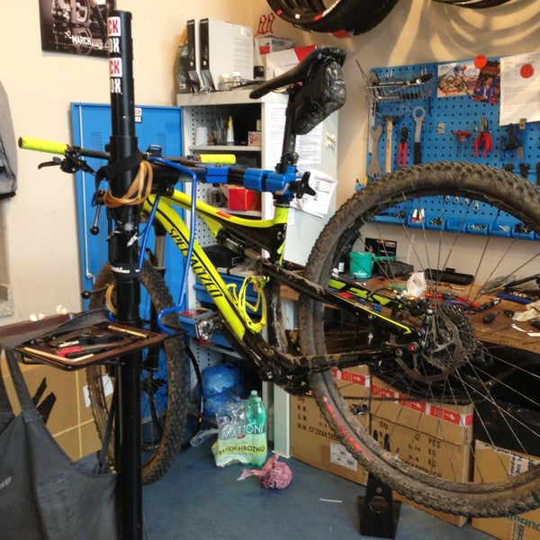 dookie bike & snow shop