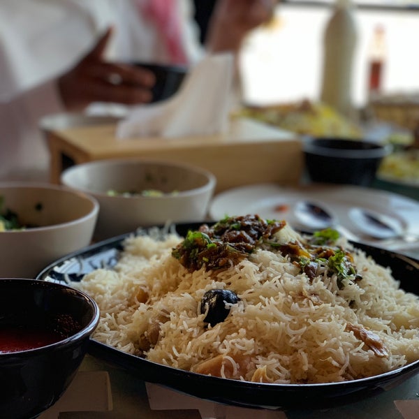 Das Foto wurde bei Al-Kharof Restaurant von Marwan®️ am 7/5/2019 aufgenommen