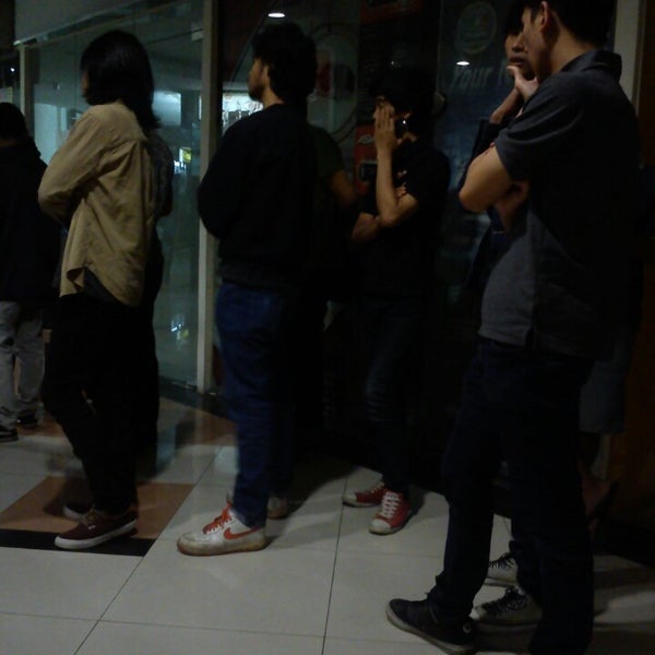 7/18/2013 tarihinde Ajeng N.ziyaretçi tarafından Bandung Electronical Mall (BE Mall)'de çekilen fotoğraf
