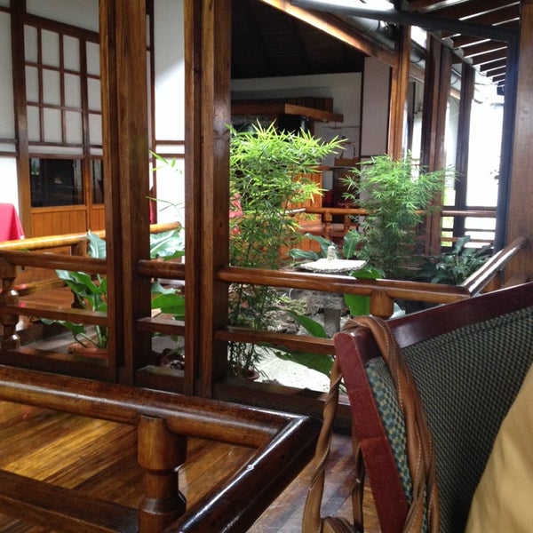 Das Foto wurde bei Restaurante Sakura von Yenier Q. am 11/9/2013 aufgenommen