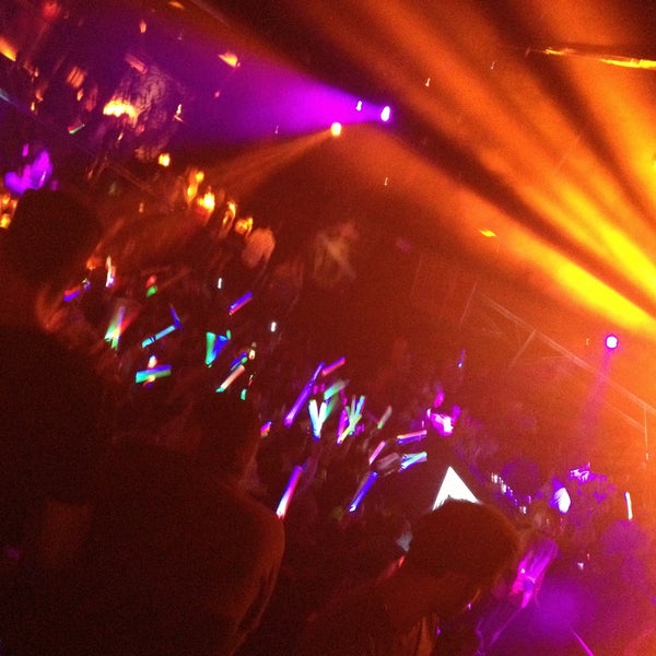 5/19/2013 tarihinde Yanniziyaretçi tarafından Create Nightclub'de çekilen fotoğraf