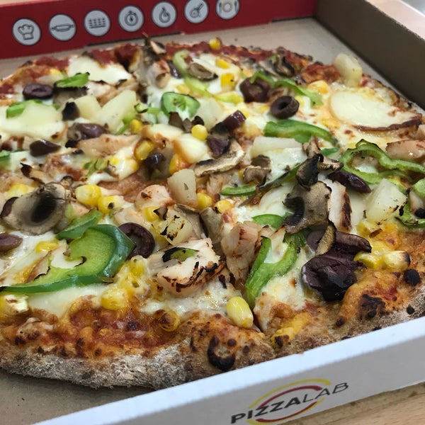 Пицца московской школы. Пицца лаб. Пицца лаб. Вкус лаб доставка еды. Пицца лаб.