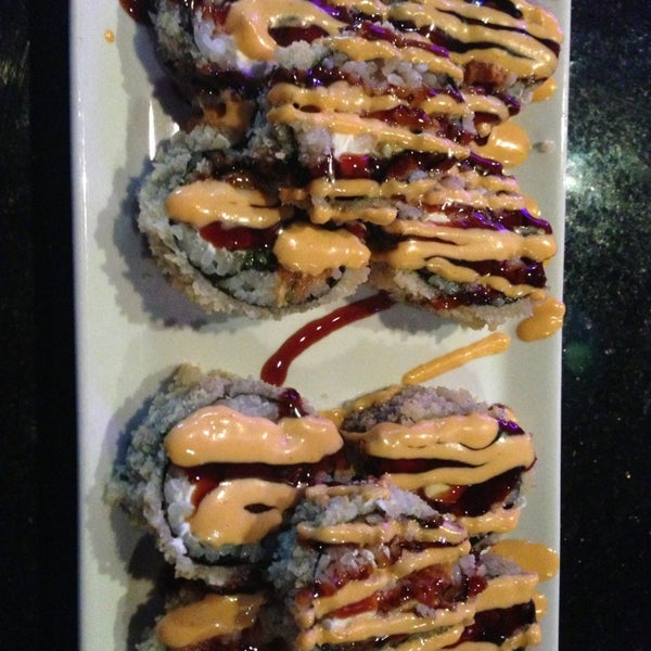 Photo taken at Shinto Japanese Steakhouse &amp; Sushi Bar by Bill H. on 1/31/2013