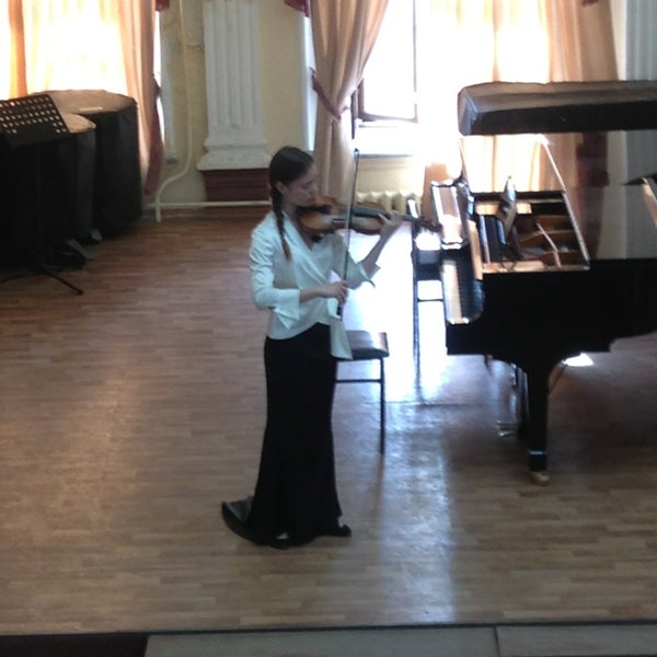 средняя специальная музыкальная школа н. средняя специальная музыкальная школа при консерватории. школа при консерватории жиганова. г. ссмш казанской консерватории.