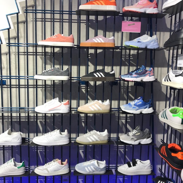 adidas shopping flamboyant