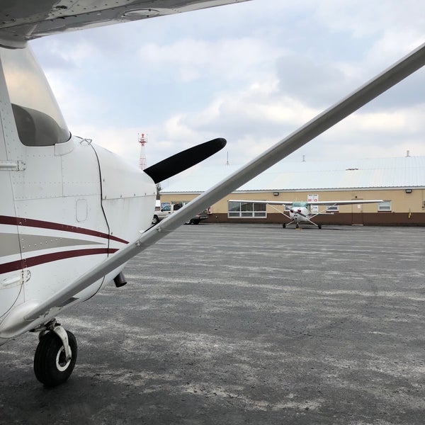 Pocono Mountains Municipal Airport (KMPO) Airport in Mount Pocono