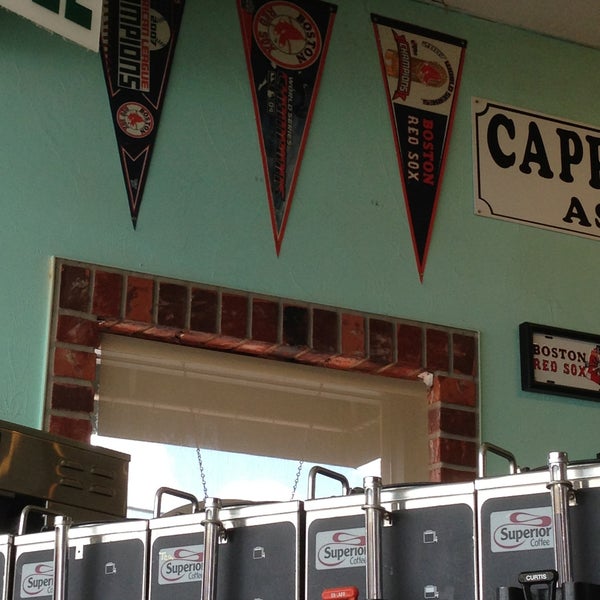 Boston Bagel Cafe (Cypress Creek) 964 NE 62nd St