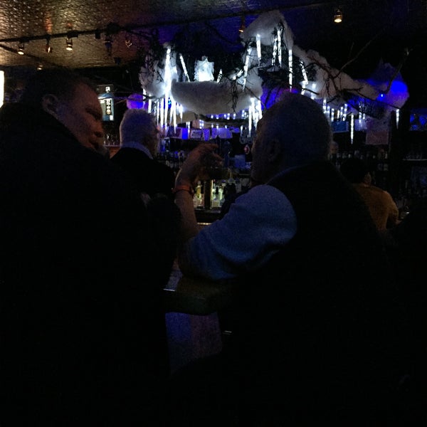 12/21/2014にKevin S.がTy&#39;s Barで撮った写真