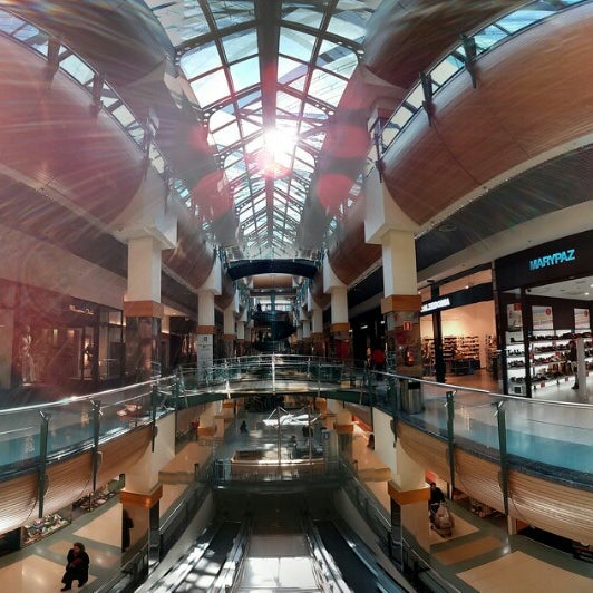 C.C. Ponte Vella - Shopping Center em Ourense