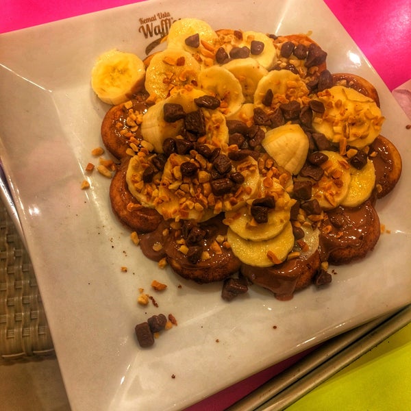 2/20/2018 tarihinde Hilal D.ziyaretçi tarafından Kemal Usta Waffles'de çekilen fotoğraf