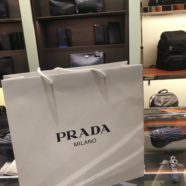 Shop with me at the Prada Outlet in Orlando, Fl! #pradaoutlet #oraland