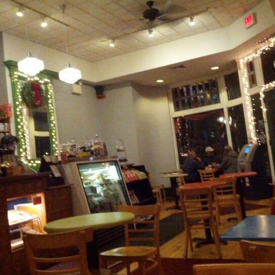 Photo taken at Green Line Cafe by JuanJo H. on 1/3/2013