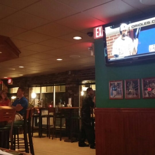 7/14/2014にHassel H.がSummers Grill Restaurant &amp; Sports Barで撮った写真