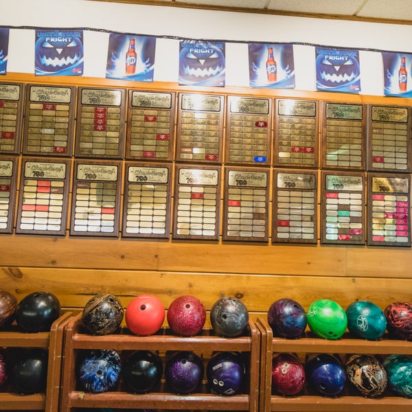 Chop's Bowling Alley Bowling Alley in Omaha