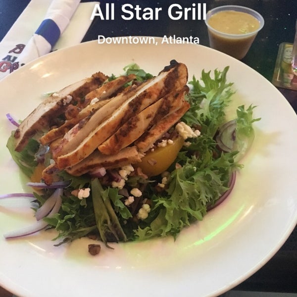 Photo taken at Atlanta Braves All-Star Grill by T W. on 6/30/2017