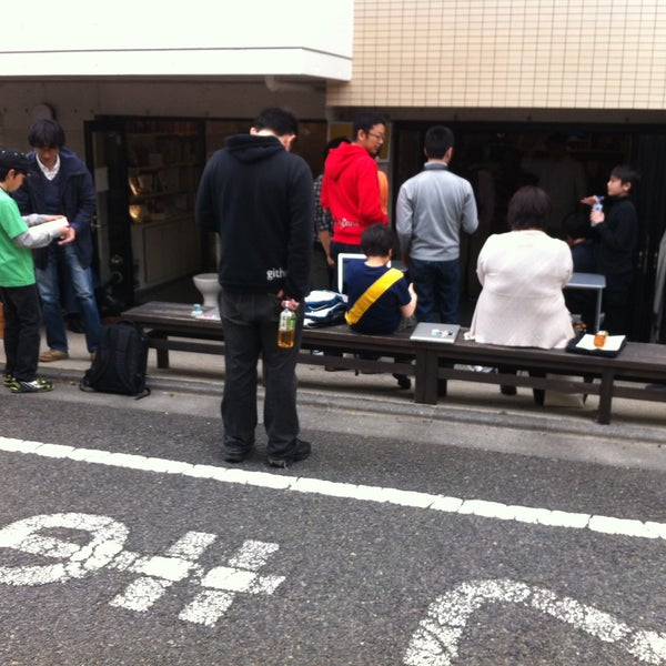 Photo prise au Shimokitazawa OpenSource Cafe par Katsushige K. le4/14/2013