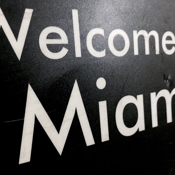 3/14/2016 tarihinde E P.ziyaretçi tarafından Miami Uluslararası Havalimanı (MIA)'de çekilen fotoğraf