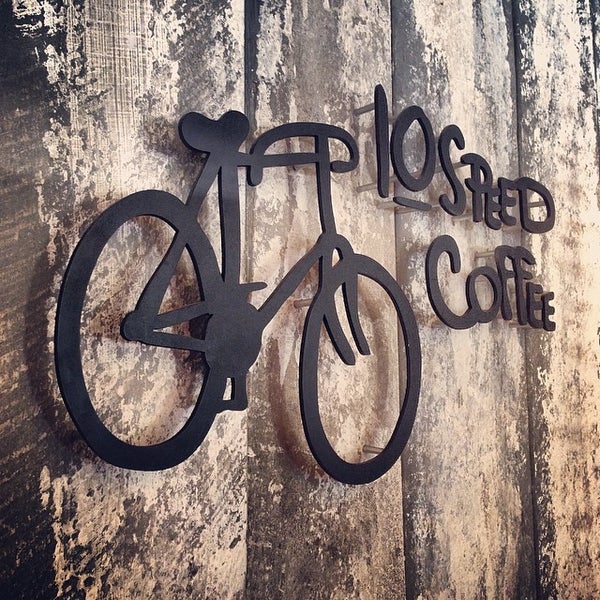 3/30/2014 tarihinde Matt S.ziyaretçi tarafından 10-Speed Coffee Calabasas'de çekilen fotoğraf