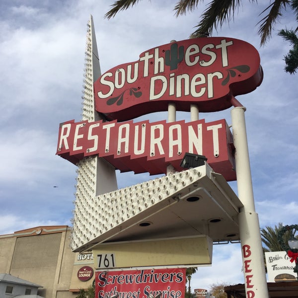 Photo prise au Southwest Diner par Jorge R. le12/6/2015