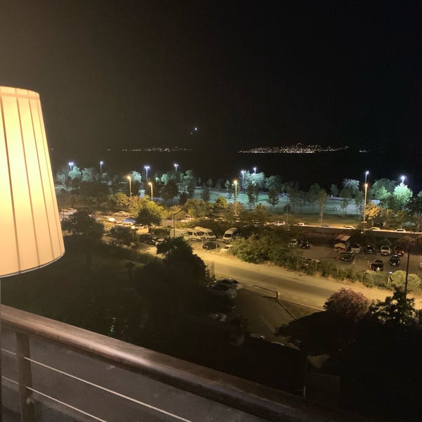 Foto tirada no(a) Suadiye Hotel por Kusem C. em 7/2/2019