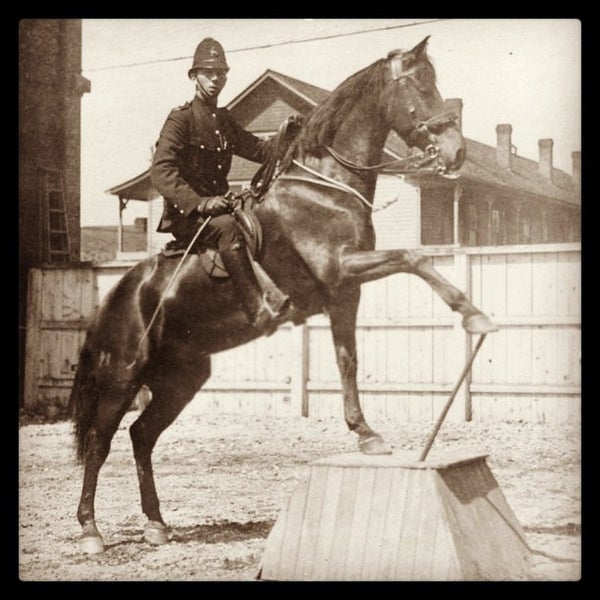 Das Foto wurde bei Vancouver Police Museum von Police M. am 6/7/2013 aufgenommen